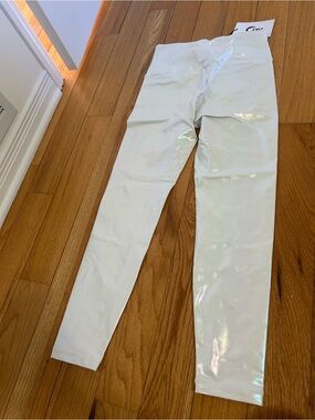 New Zyia Active White Unicorn Luxe 7/8 24" Leggings